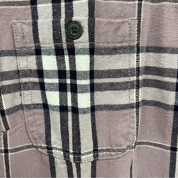 Duluth Trading Company xl purple flannel long sleeve button up shirt - Picture 8 of 13